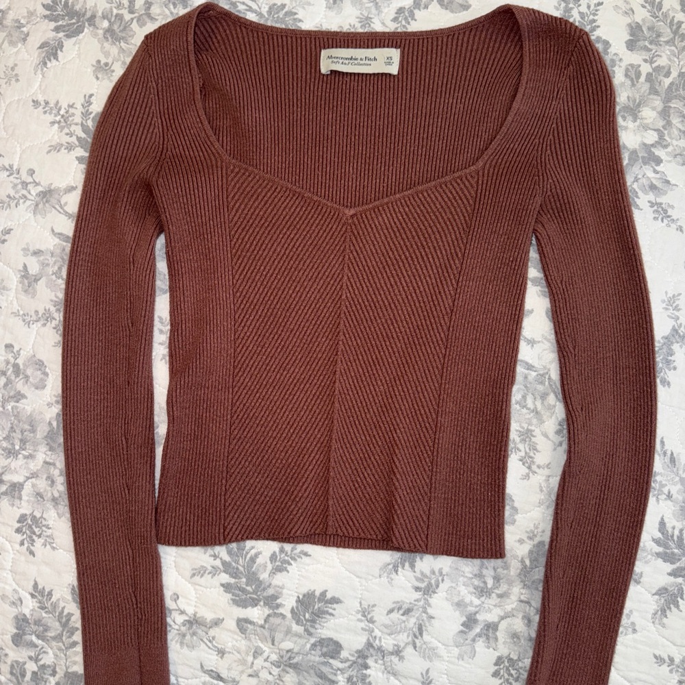 Abercrombie Brown Ribbed Sweater - Picture 3 of 5